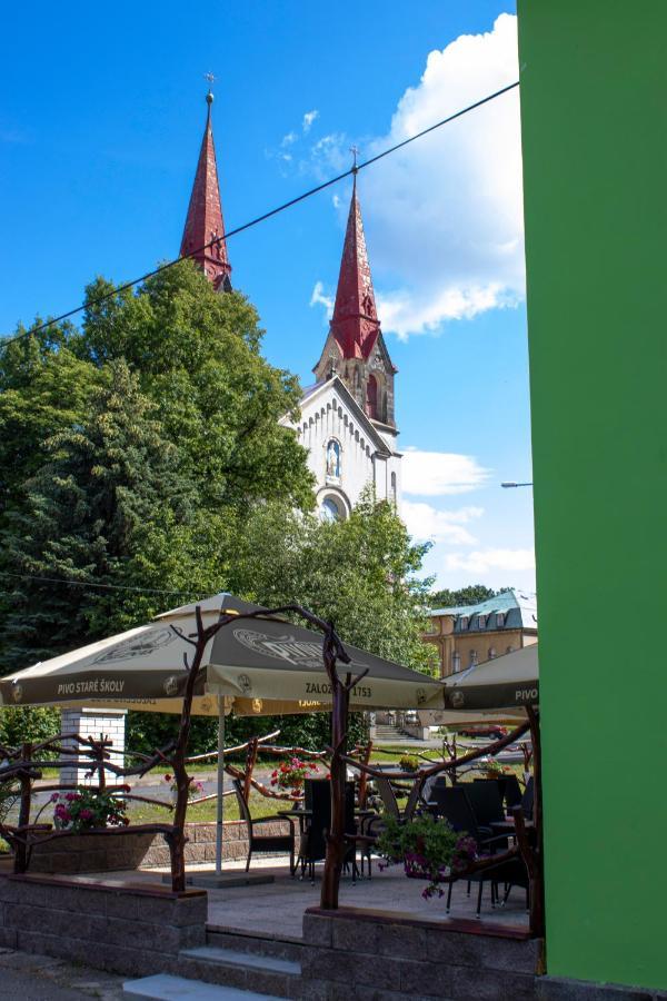 Hotel Waldhof Jirikov  Exterior foto